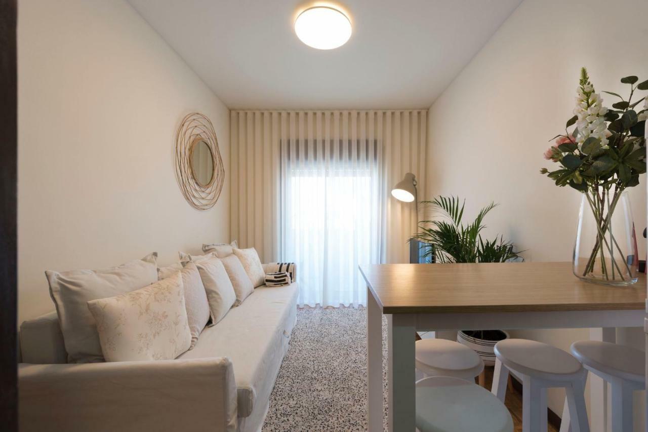 Lovelystay - Genuine Bonfim Balcony Flat Porto Exterior foto